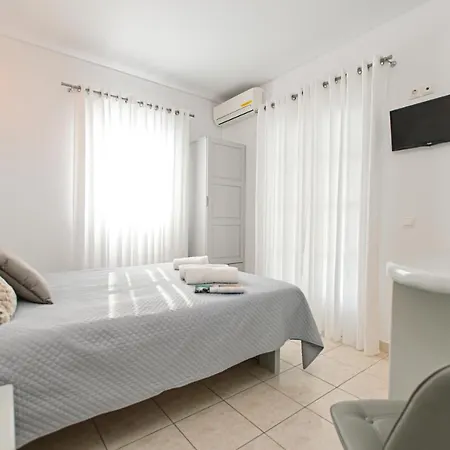 Irene 2 Aparthotel Naxos City