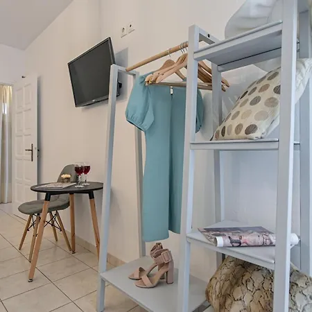 Irene 2 Aparthotel Naxos City