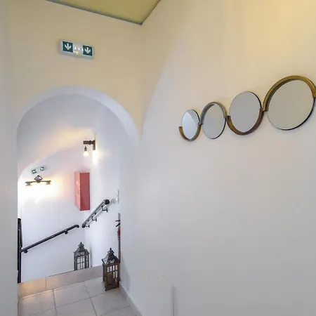 Irene 2 Aparthotel 4*