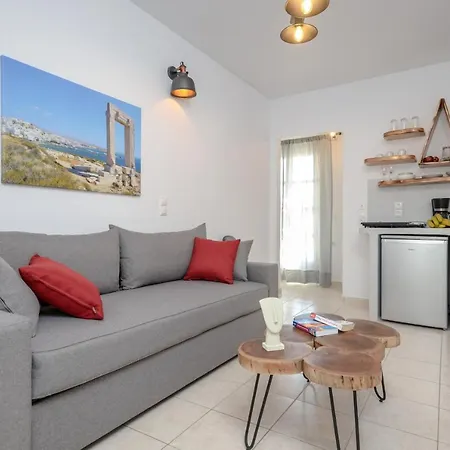 Irene 2 Aparthotel 4*